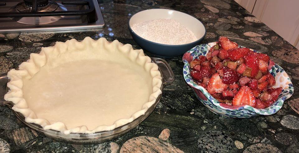 Rhubarb pie ingredients and pie shell