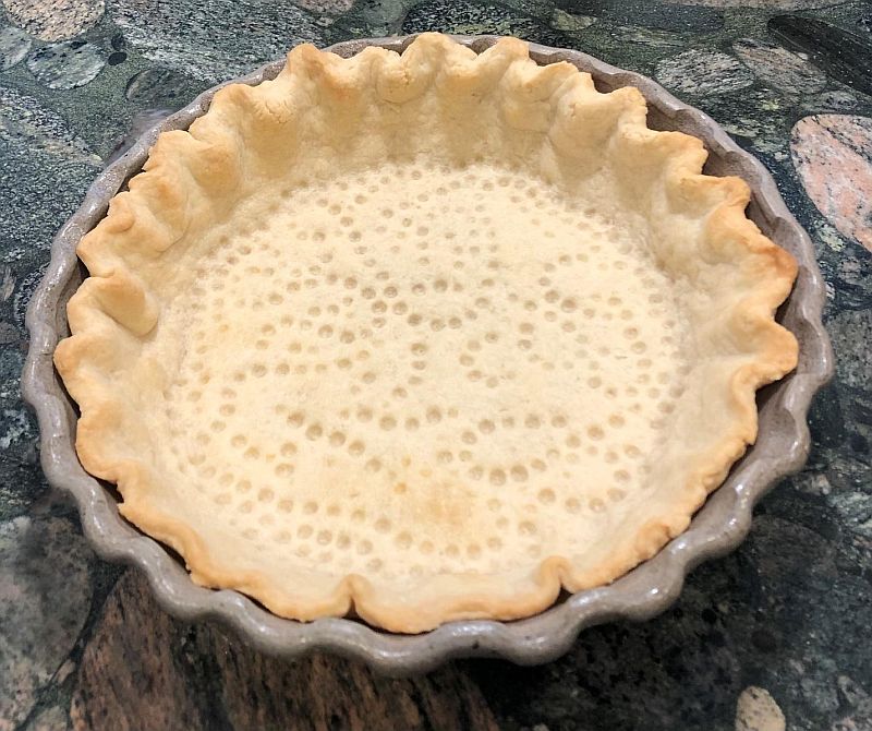 pie shell ready for lemon filling